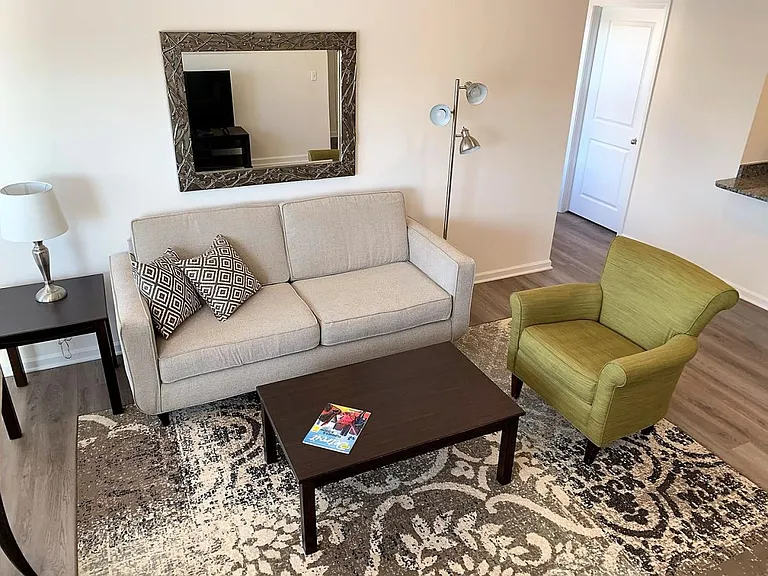 Towne Center Apartments — Photo 62