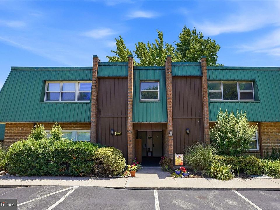 1st image of 114 Meadowview Ln #114