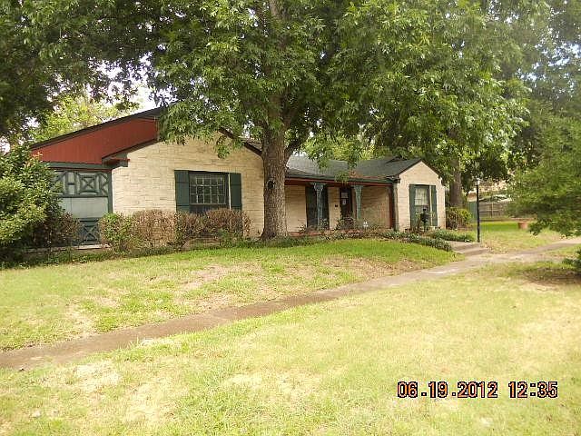 1st image of 102 N 30th St