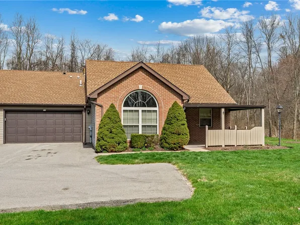 143 Barrington Dr, Oakdale, PA 15071