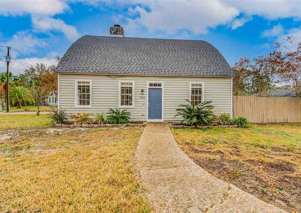 1st image of 3983 Hidden Oak Dr