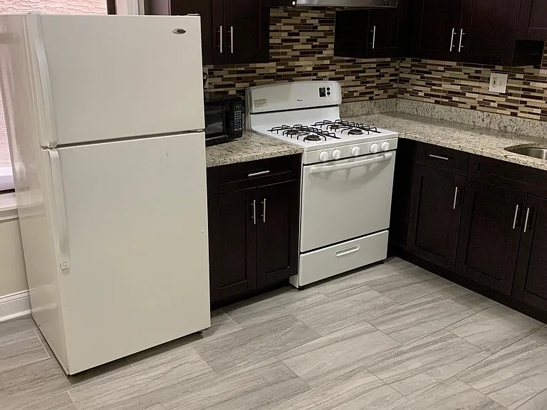 3307 Spring Garden St #2 — Photo 7