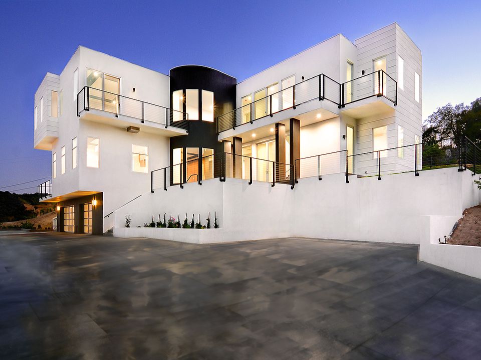 1st image of 23928 Jensen Drive