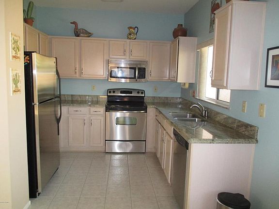 4th image of 13636 W Utica Dr