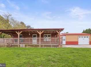 230 W Ore St, Seven Valleys, PA 17360