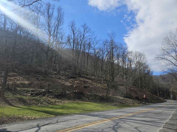 W Catherine St, Rowlesburg, WV 26425