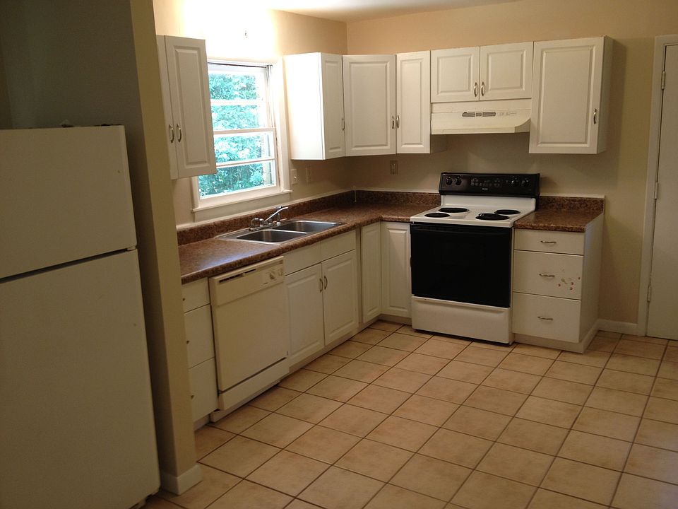 2nd image of 3137 Moss Oak Dr