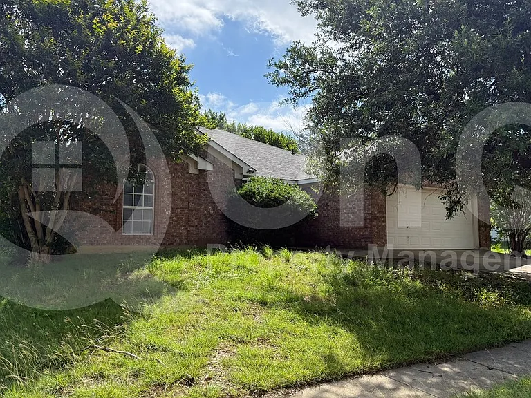 8001 Mourning Dove Dr — Photo 3