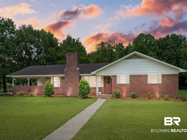 56 Old Bratt Rd, Atmore, AL 36502