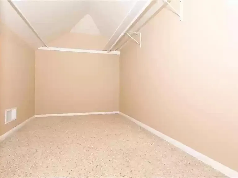 4023 Yosemite Ave S — Photo 16