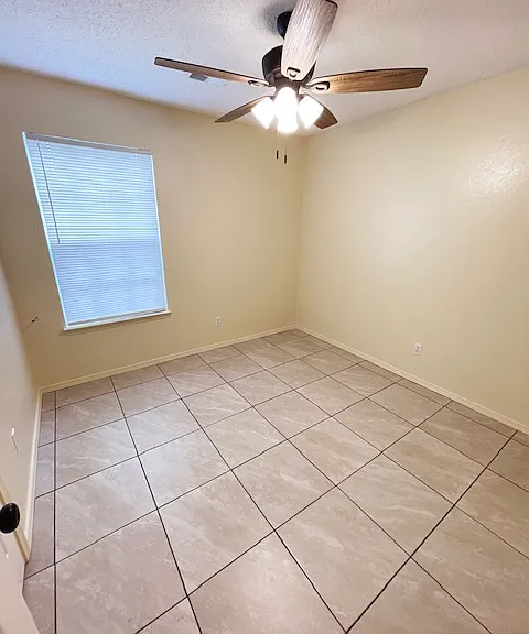 2518 Lost Springs St — Photo 11
