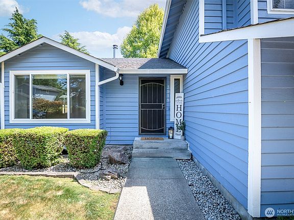 3rd image of 3918 SE Northridge Place