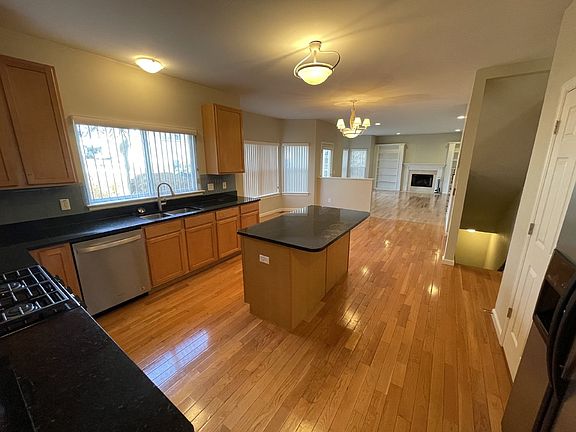 5th image of 10331 Savannah Ave