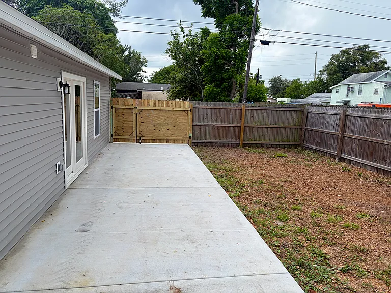 1634 29th Ave N #1/2 — Photo 7