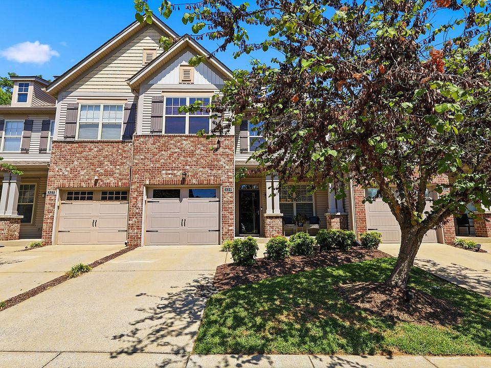 1st image of 329 Griffin Pl