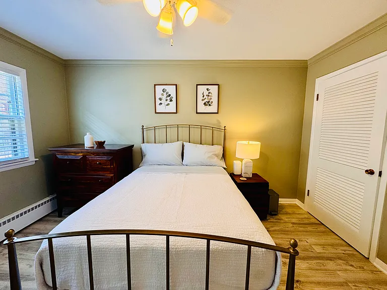 1001 N Harlem Ave #D — Photo 7