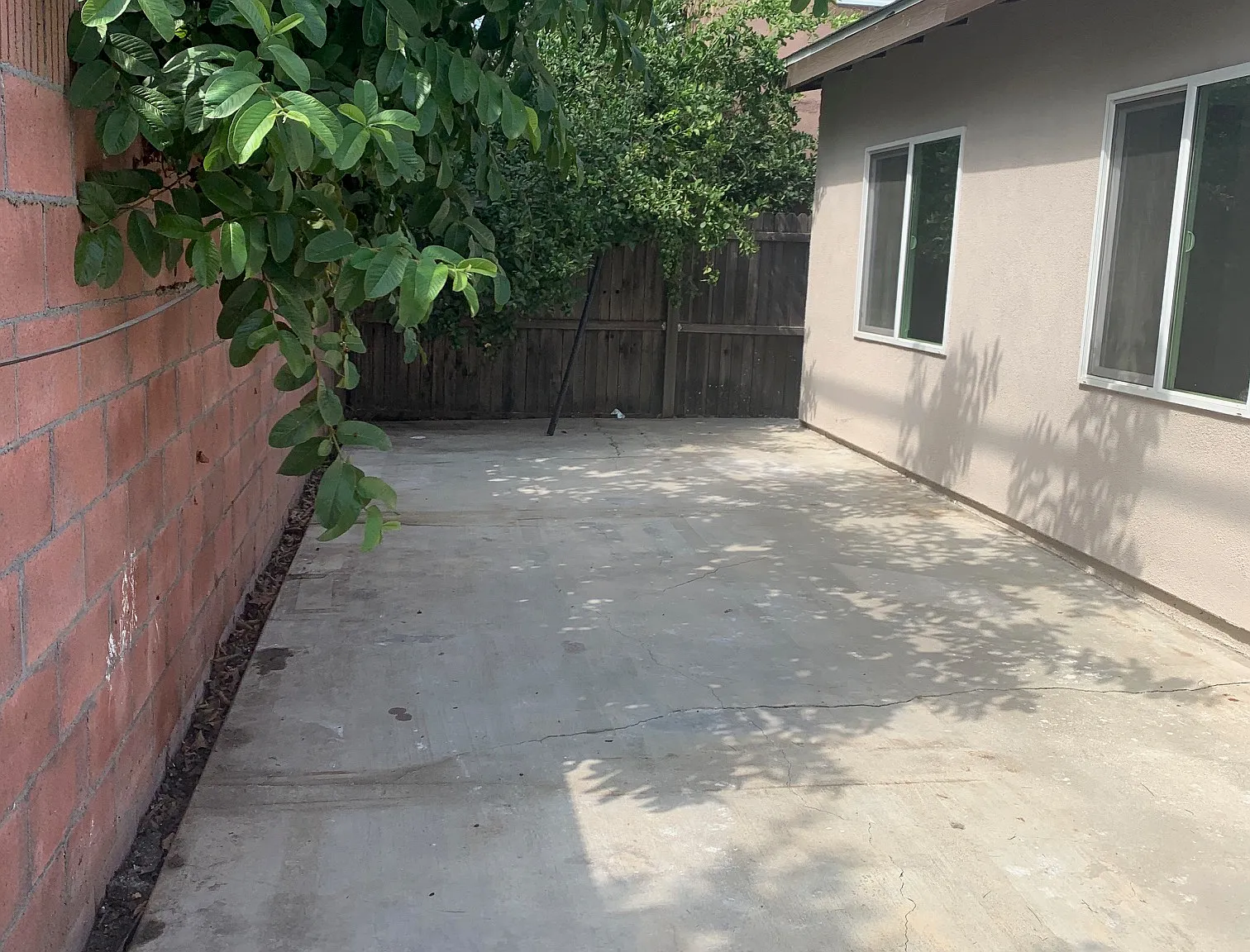 3 bed, 800 sqft, $2,900 — Photo 2