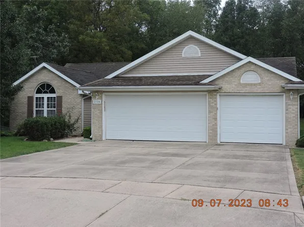 3104 Brookstone Dr, Danville, IL 61832