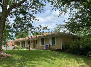 301 Bloomington St, Bevier, MO 63532