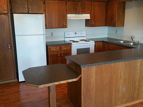3rd image of 219 Judson Street Aly APT 102
