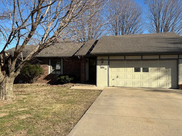 1204 Hillcrest Street, Mountain Grove, MO 65711