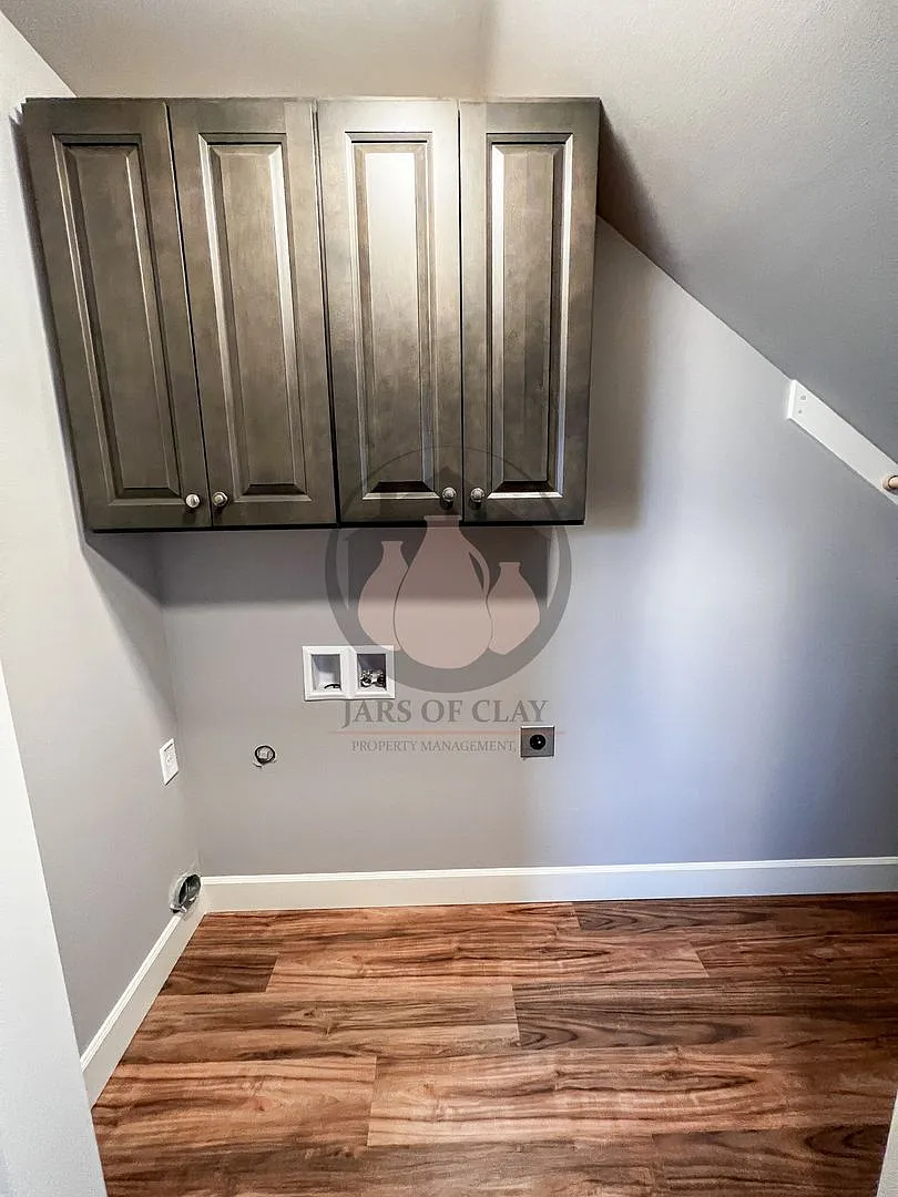 Charming Newer Construction Townhome - Move-in Special — Photo 3