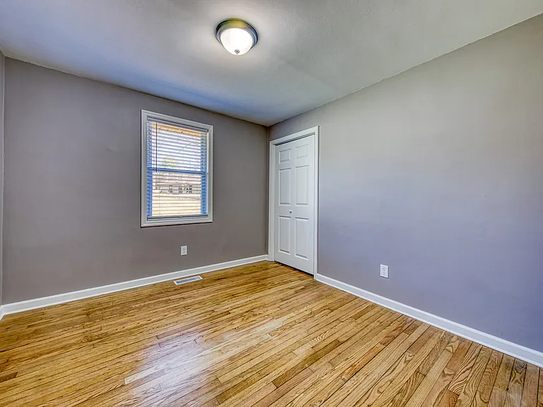4114 Central Avenue Pike — Photo 18