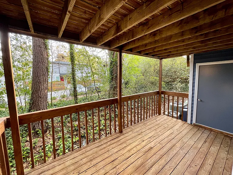 Collegeview — Photo 24