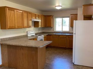 520 9th St SE, Watertown, SD 57201