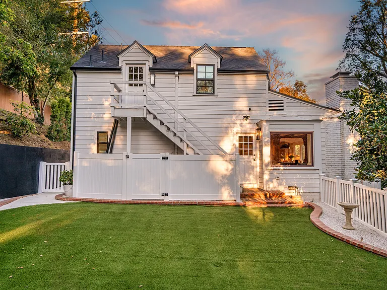 3100 Coldwater Canyon Ave — Photo 106