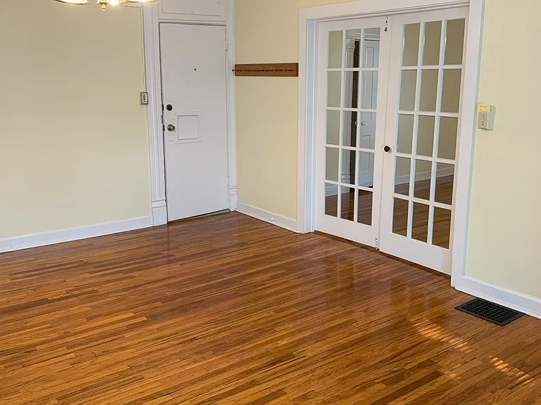 2920 Brattleboro Ave #4 — Photo 9