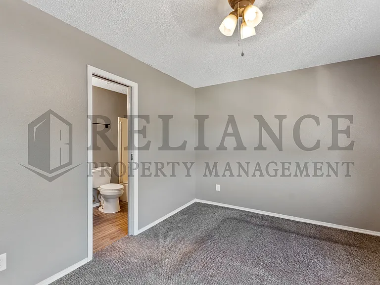 1526 E Fortuna St — Photo 22