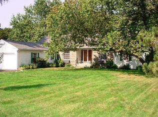 4 Longmeadow Rd, Westborough, MA 01581