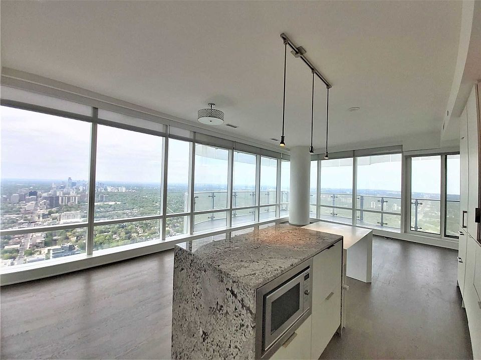 1 Bloor St E Toronto, ON  Zillow - Apartments for Rent in Toronto