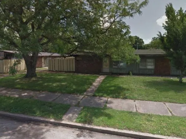 44 S 19th St, Terre Haute, IN 47807