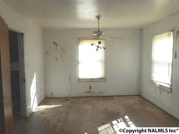 3rd image of 2908 Battle Dr NW