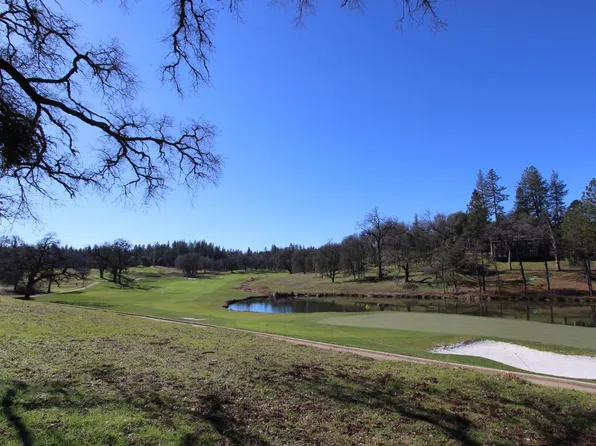 12448 Nicklaus Ct, Auburn, CA 95602