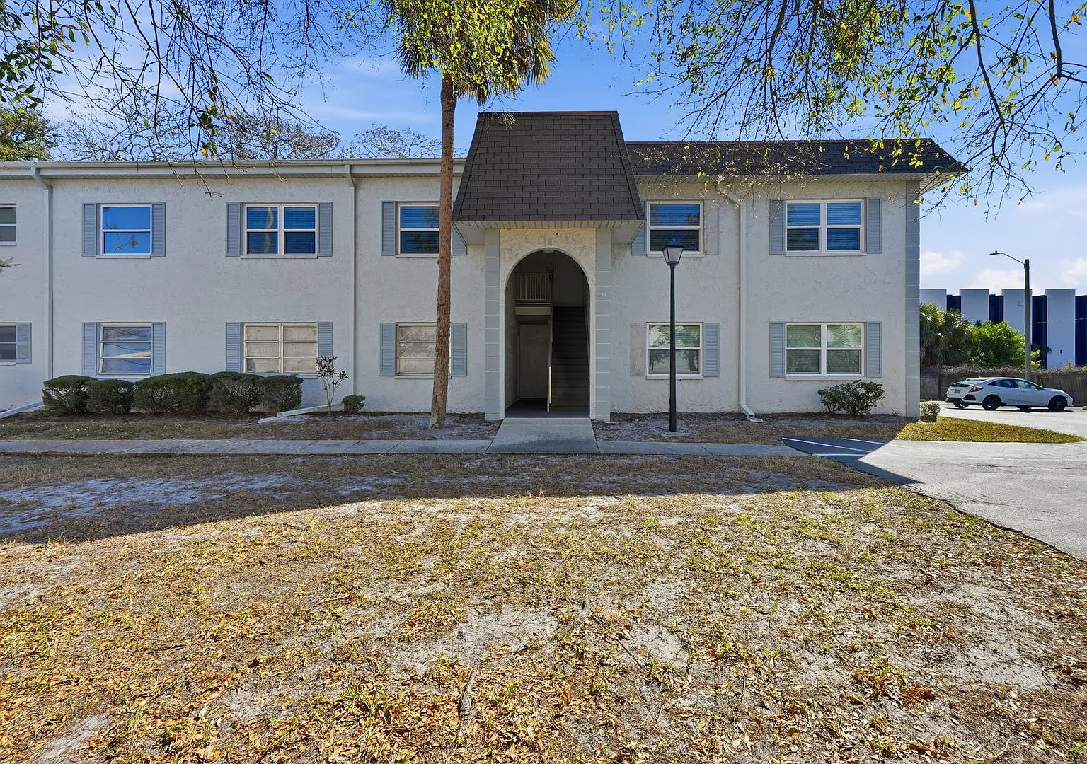 Beautiful Condo Located in Clearwater - Available Now! — Photo 1