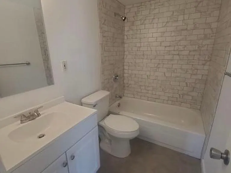 1024 Adams Ave — Photo 6
