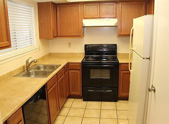 3rd image of 13355 Water Oak Ln #A
