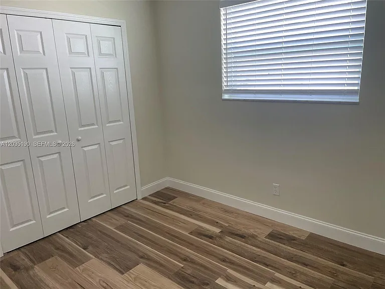 4241 Thomas St — Photo 17