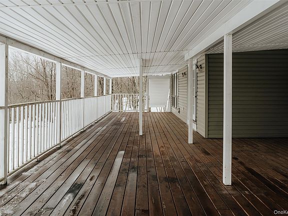 5th image of 26 Beckys Hill Road