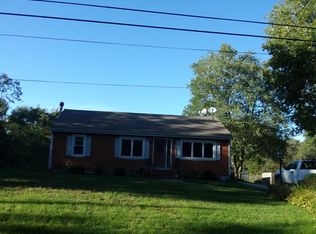 80 Tootle Ln, Acushnet, MA 02743