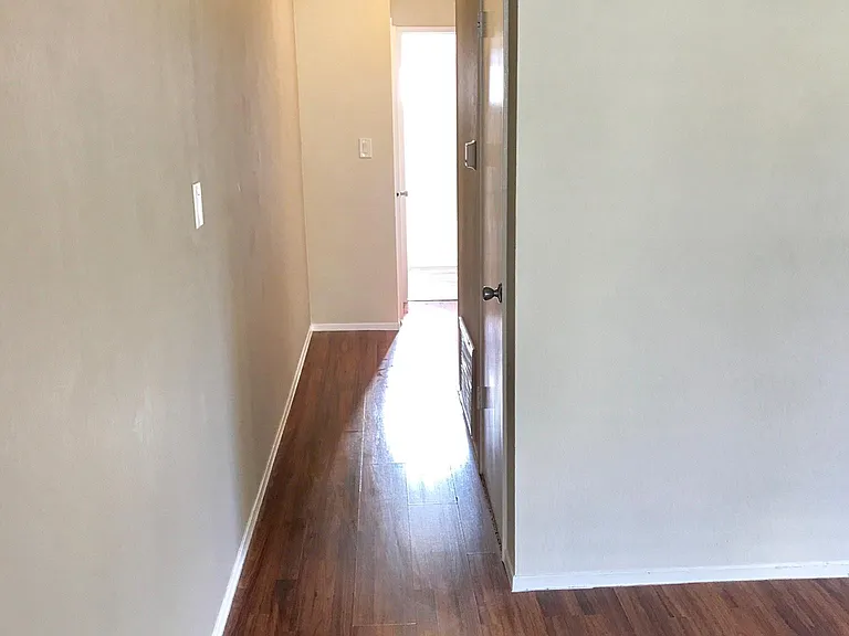 231 Harding Blvd — Photo 6