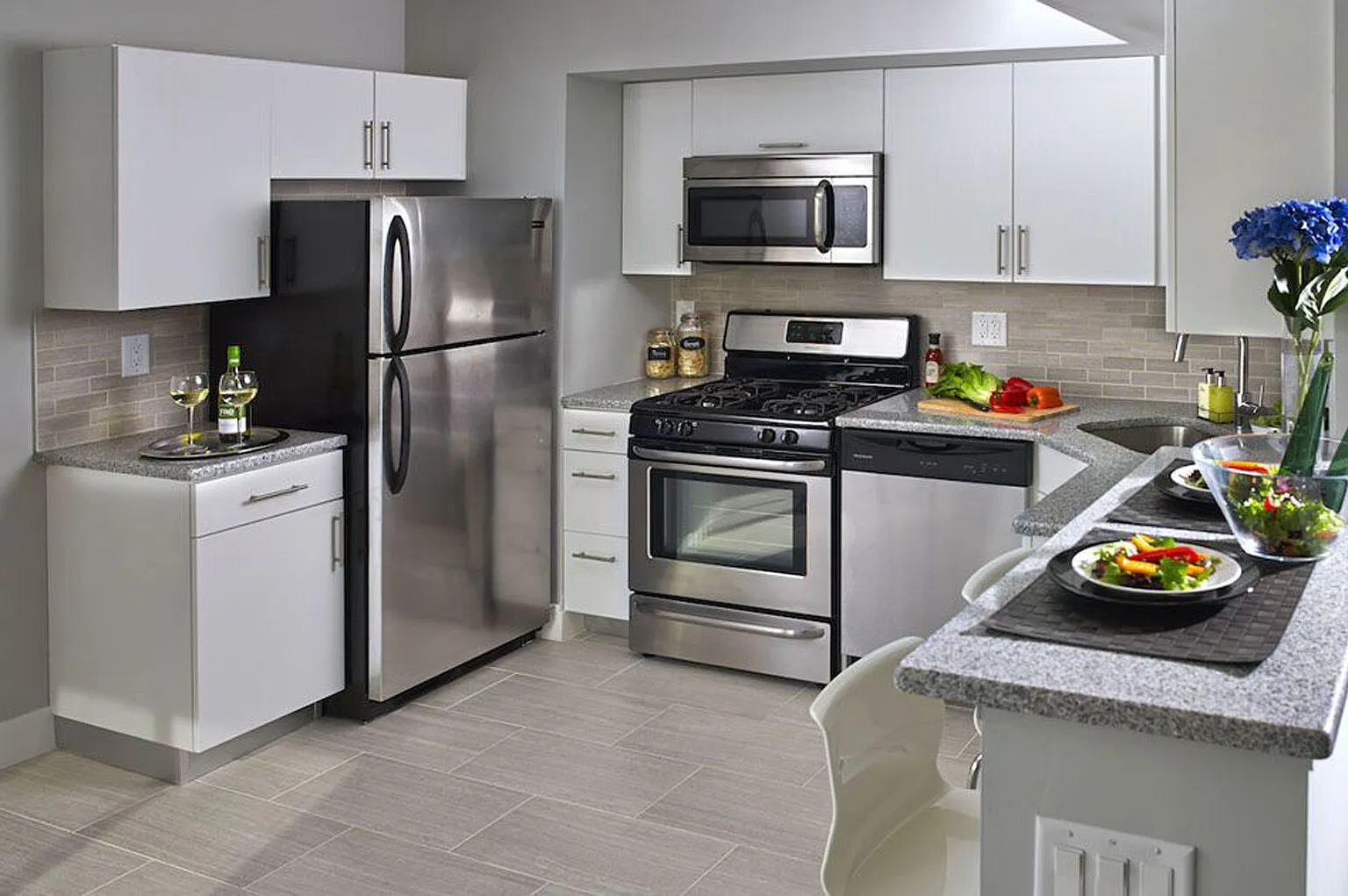 Westfield Apartments — Photo 2