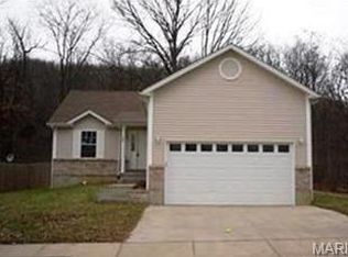 407 W Walnut St, Pacific, MO 63069