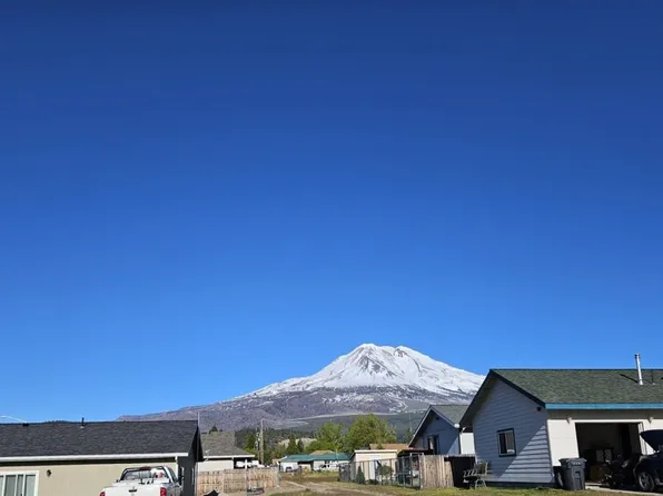 1438 Morris St, Weed, CA 96094