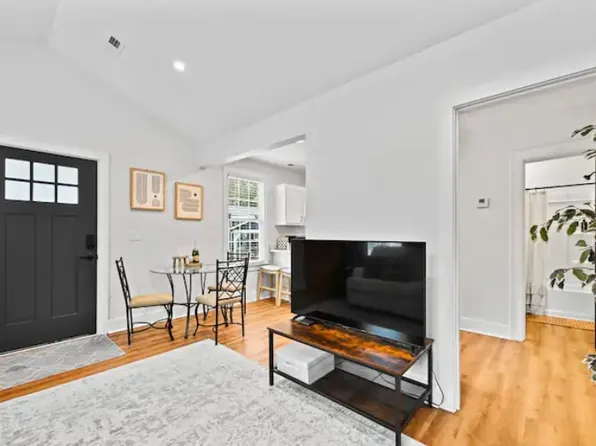 2215 Cambridge Ave, North Charleston, SC 29405