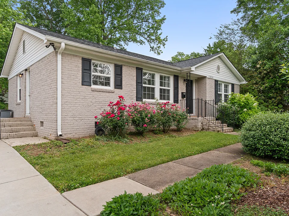 1825 Windham Pl