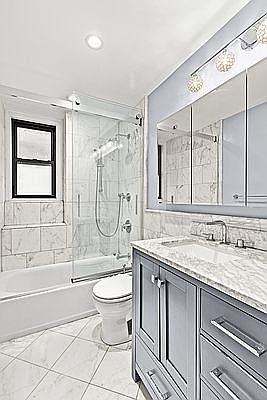 5th image of 211 E 35th St #4DD